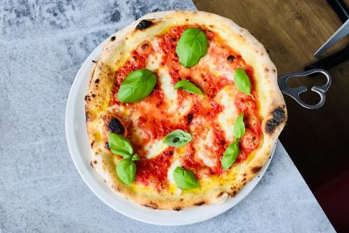 Nicli Pizzeria - margherita pizza
