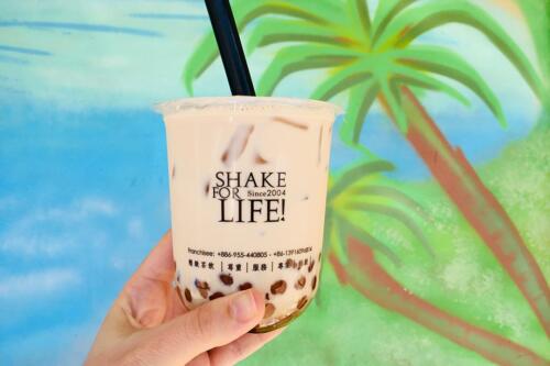 Ding Tea - milk tea with boba